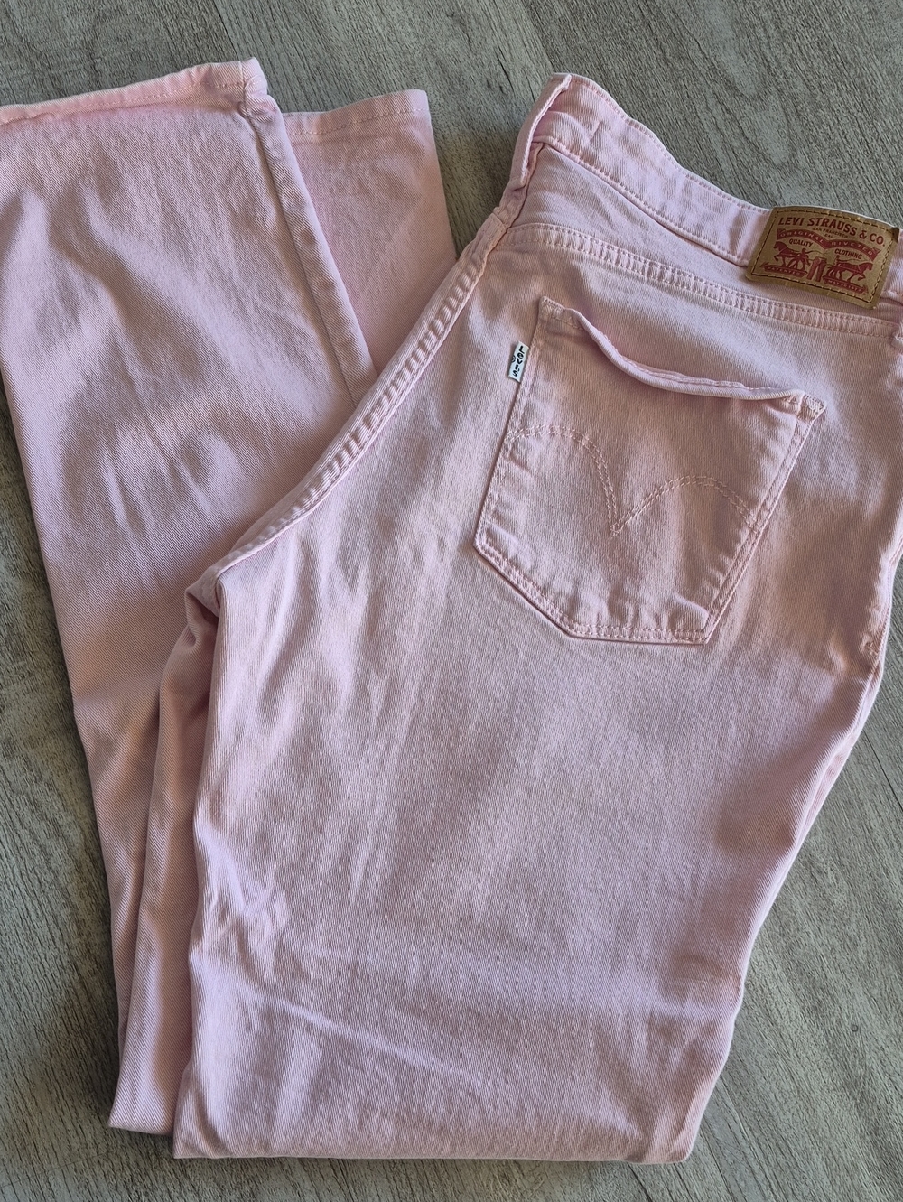 Levi's Women's Light Pink Straight Leg Jeans 33X30